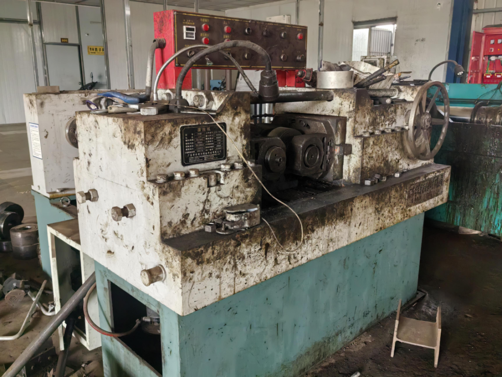 Thread Rolling Machine